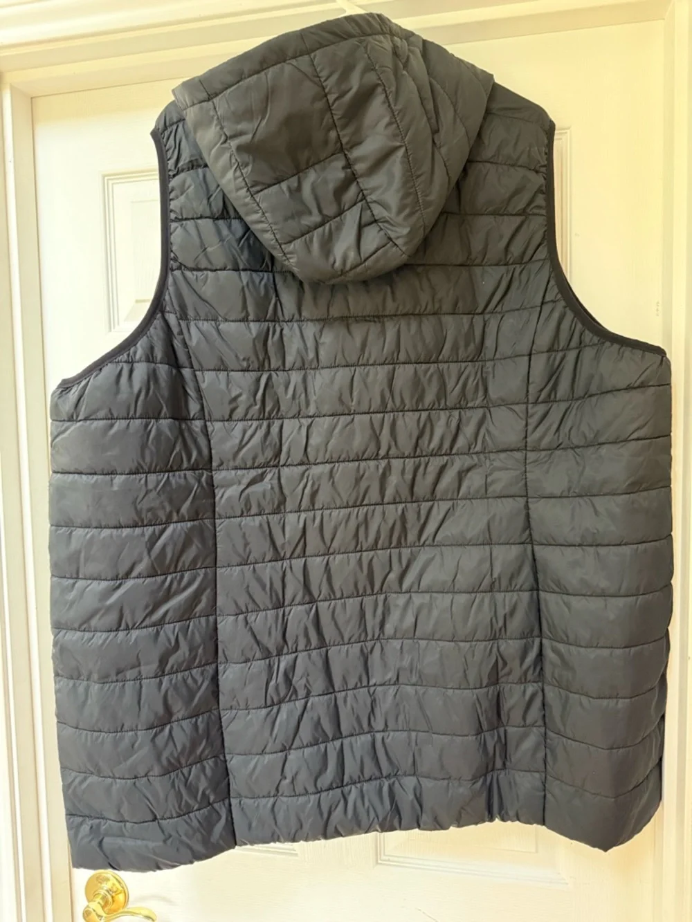 ✨ Brand New With Tags! Torrid Packable Puffer Vest - Deep Black - 4X ✨ - Picture 2 of 7